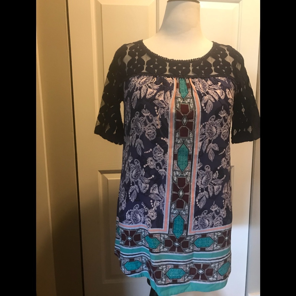 Multi colored tunic by Akemi & Kin